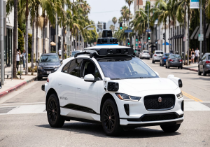 Otonom Sürüşte Üç Farklı Yol: Wayve, Waymo ve Aurora Nasıl Büyüyor?