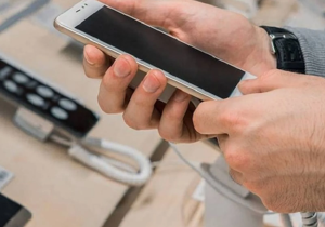 Yerli Telefon Üretiminde Alarm: Art Arda Kapanan Fabrikalar Sektörü Sarstı