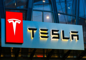 Tesla Üçüncü Çeyrekte Beklentileri Aştı: ABD'de Düşüş, Avrupa ve Çin'de Toparlanma