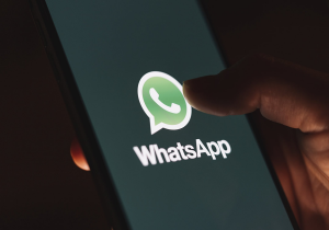 WhatsApp'a Mesaj Zamanlama Özelliği Geliyor: Telegram'ın 2019'dan Beri Sunduğu Özellik Sonunda Yolda